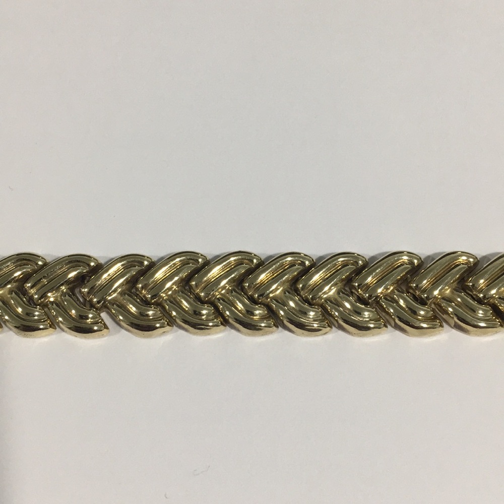14k Yellow Gold V Shape Women's Bracelet - Picture 5 of 5